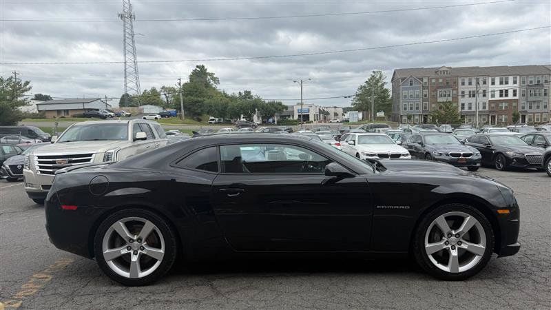 Used 2010 Chevrolet Camaro SS w/ RS Package RWD image 4