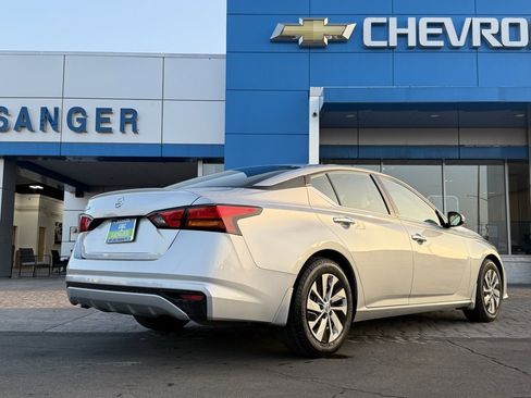 Used 2022 Nissan Altima 2.5 S image 8