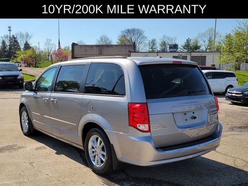 Used 2014 Dodge Grand Caravan SXT w/ UConnect Hands-Free Group FWD image 3