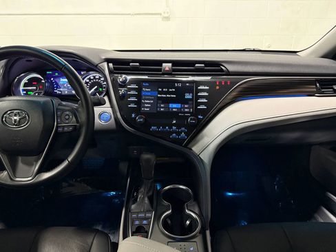 Used 2019 Toyota Camry XLE FWD image 20