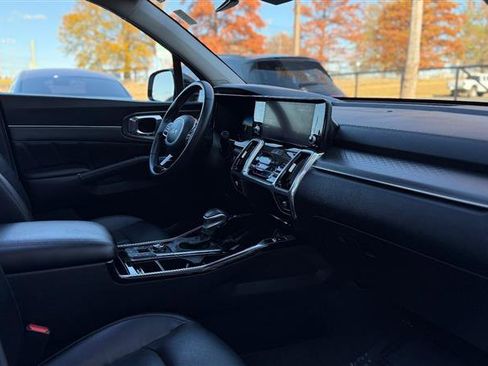 Used 2023 Kia Sorento SX image 35