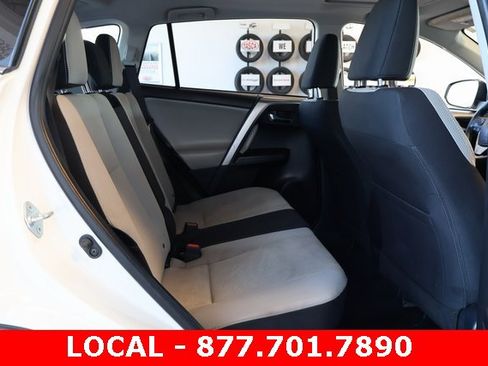 Used 2018 Toyota RAV4 XLE image 19