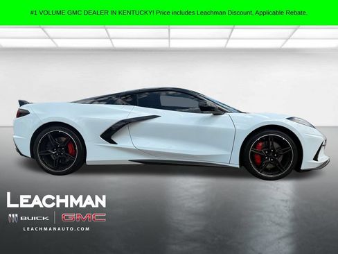 Used 2023 Chevrolet Corvette Stingray Preferred Cpe w/ Z51 Performance Package RWD image 2