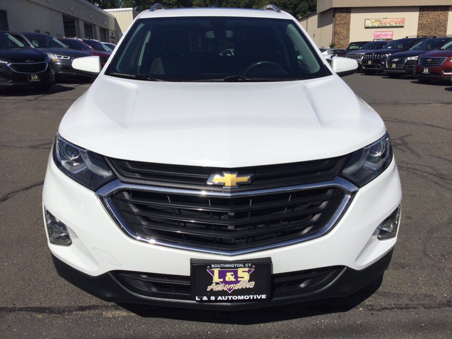 Used 2018 Chevrolet Equinox LT w/ Sun & Infotainment Package AWD/4WD image 3