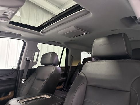 Used 2019 GMC Yukon Denali w/ Denali Ultimate Package AWD/4WD image 18