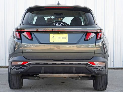 Used 2023 Hyundai Tucson SE image 10