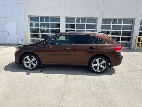 Used 2009 Toyota Venza FWD image 6