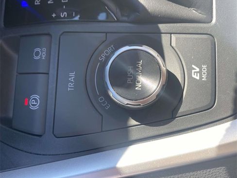 Used 2023 Toyota RAV4 XLE image 25