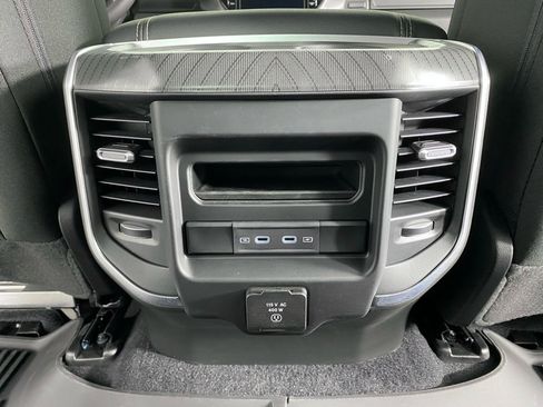 New 2026 RAM 1500 Big Horn AWD/4WD image 17