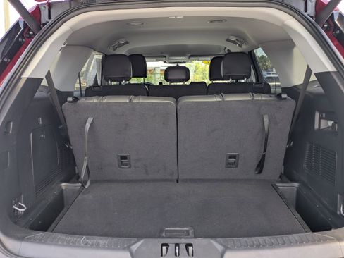 Used 2023 Ford Explorer XLT w/ Equipment Group 202A AWD/4WD image 11