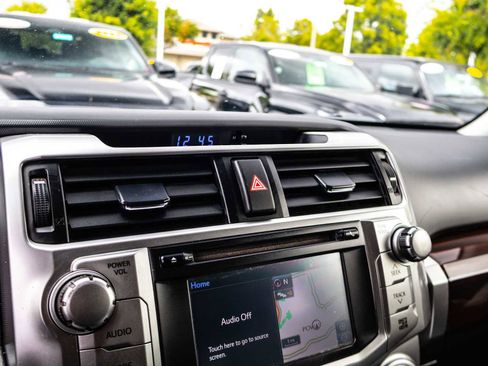 Used 2018 Toyota 4Runner Limited AWD/4WD image 51