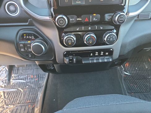 Used 2025 RAM 1500 Big Horn AWD/4WD image 25