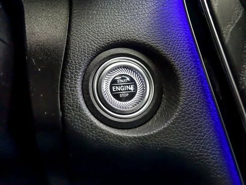 Used 2022 Mercedes-Benz GLC 300 image 16