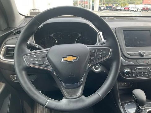 Used 2023 Chevrolet Equinox LT FWD image 3