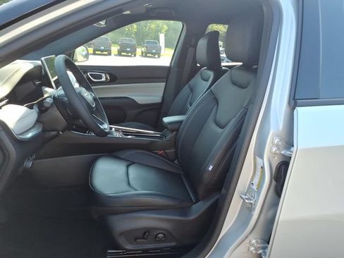 New 2026 Jeep Compass Limited AWD/4WD image 12