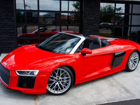 Used 2017 Audi R8 V10 image 3