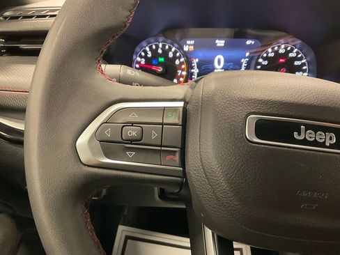 Used 2024 Jeep Compass Trailhawk image 18