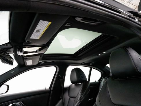 Used 2022 BMW 330i xDrive Sedan w/ Driving Assistance Package image 9