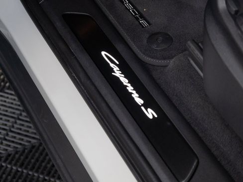 Used 2026 Porsche Cayenne S image 22