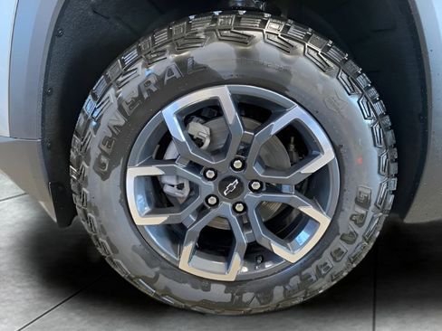 New 2026 Chevrolet Equinox ACTIV w/ Convenience Package III image 8