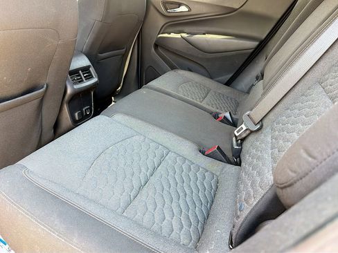 Used 2018 Chevrolet Equinox LT FWD image 30