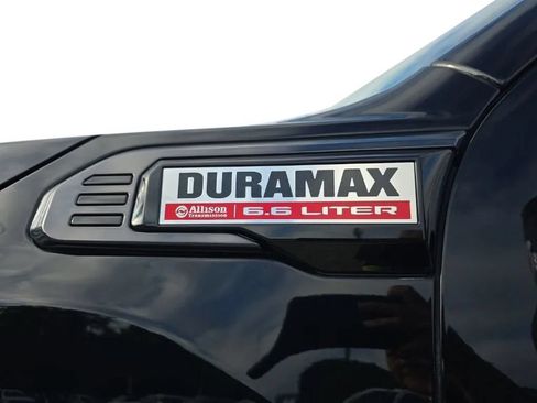 Used 2024 GMC Sierra 2500 AT4 w/ AT4 Preferred Package AWD/4WD image 10