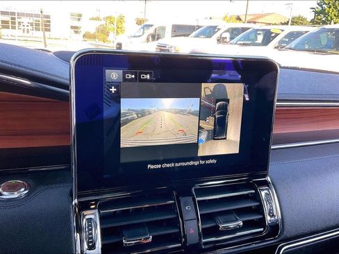 Used 2019 Lincoln Navigator Reserve AWD/4WD image 20