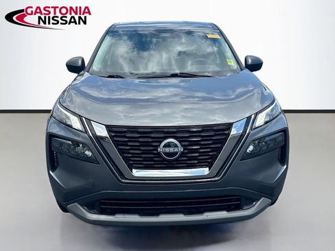 Used 2023 Nissan Rogue S FWD image 2