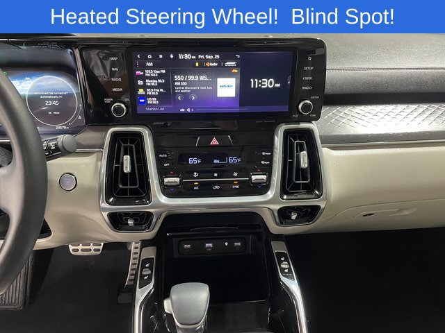 Used 2023 Kia Sorento SX AWD/4WD image 16