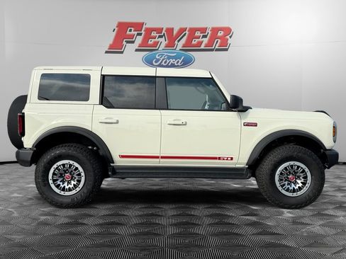 New 2026 Ford Bronco Outer Banks w/ Sasquatch Package AWD/4WD image 8