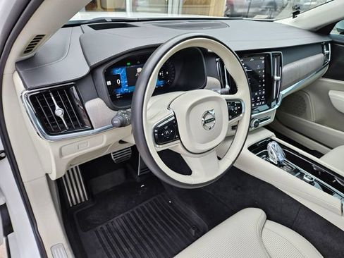 Certified 2023 Volvo S90 B6 Ultimate w/ Protection Package Premier AWD/4WD image 19
