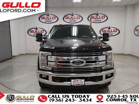 Used 2018 Ford F250 Lariat w/ Lariat Value Package image 3
