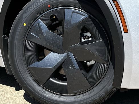 New 2026 Toyota Prius LE image 25