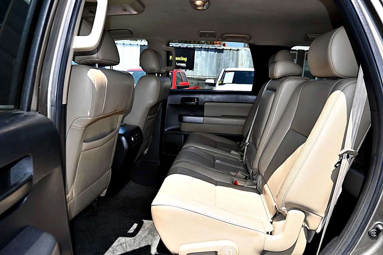 Used 2012 Toyota Sequoia SR5 RWD image 11