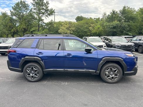 Used 2026 Subaru Outback Premium AWD/4WD image 2