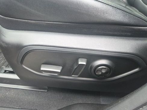 Used 2023 Jeep Grand Cherokee L Limited w/ Luxury Tech Group II image 29