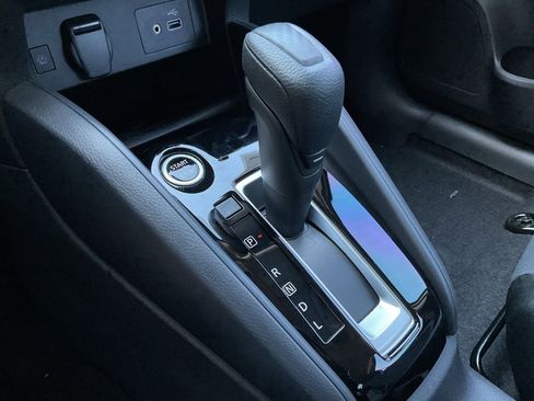 New 2025 Nissan Versa SV w/ Trunk Package image 31