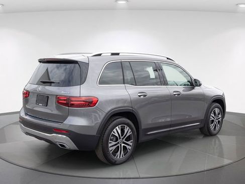 New 2026 Mercedes-Benz GLB 250 4MATIC image 9