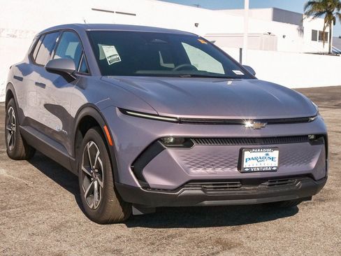 New 2026 Chevrolet Equinox EV LT FWD image 3