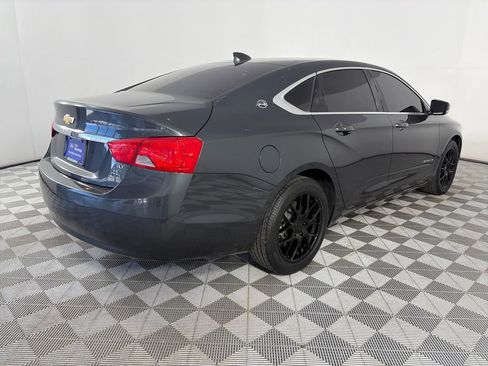 Used 2019 Chevrolet Impala LT FWD image 7
