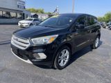 Used 2017 Ford Escape SE image 2