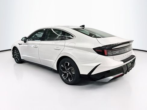 Used 2025 Hyundai Sonata SEL FWD image 5