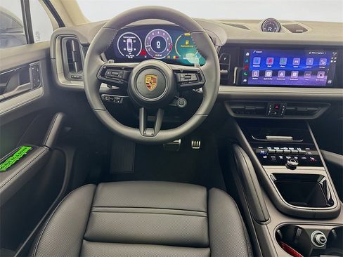 New 2026 Porsche Cayenne S image 25