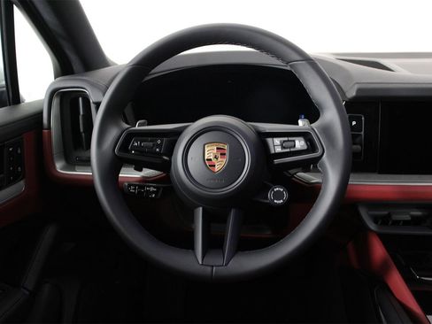 New 2026 Porsche Cayenne image 12