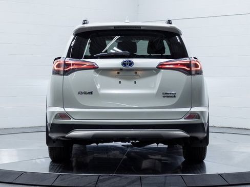 Used 2017 Toyota RAV4 Limited image 7
