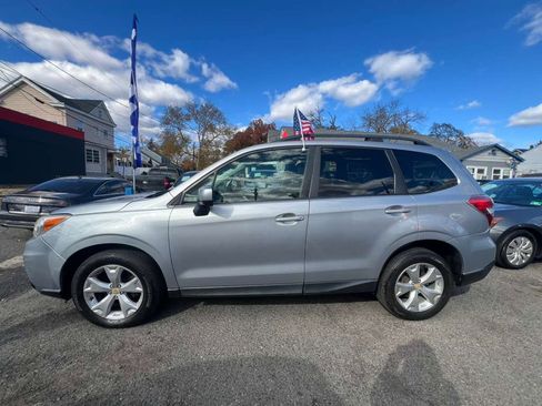Used 2015 Subaru Forester 2.5i Premium w/ All-Weather Package image 4