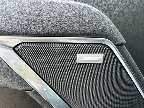 Used 2025 GMC Sierra 1500 SLT RWD image 10