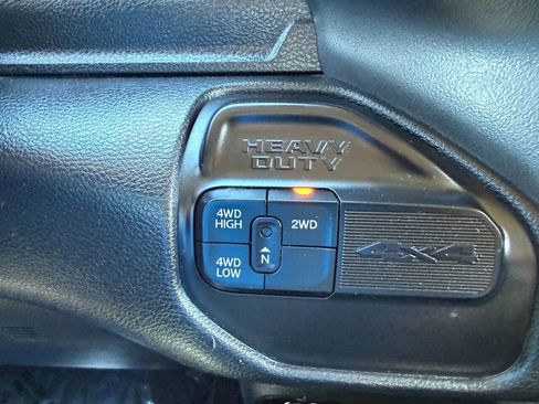 Used 2020 RAM 2500 Big Horn image 42