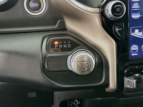 Used 2020 RAM 1500 Laramie image 25