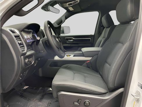 Used 2025 RAM 1500 Big Horn AWD/4WD image 11